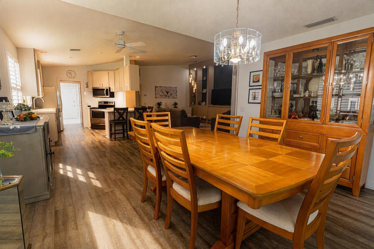 1540 NW Amherst Drive #A, Port St Lucie, FL, 34986/$314,000 4 1540 NW Amherst Drive #A