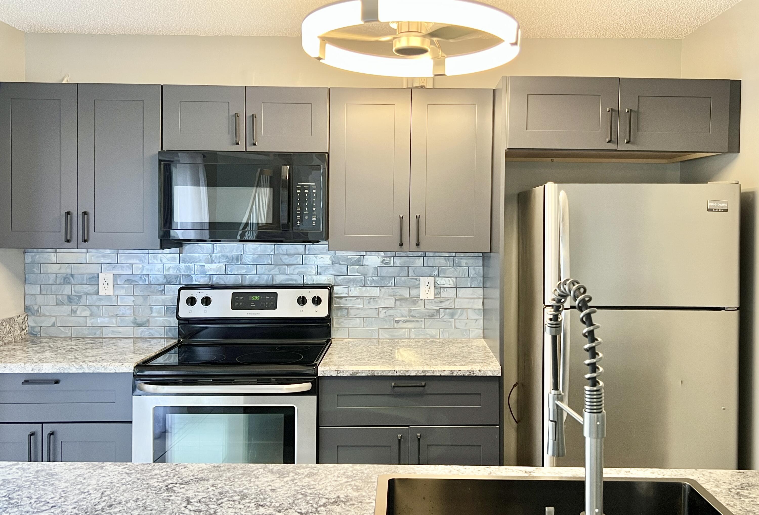 HERITAGE VILLAGE OF P B LAKES - Residential Lease