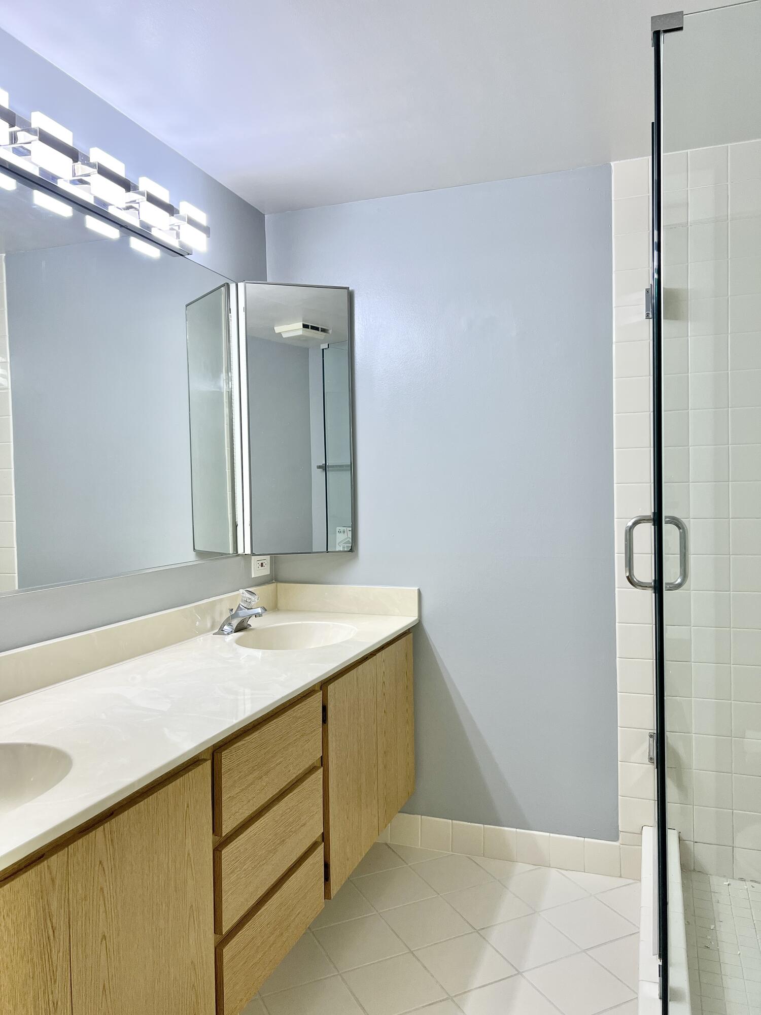 HERITAGE VILLAGE OF P B LAKES - Residential Lease