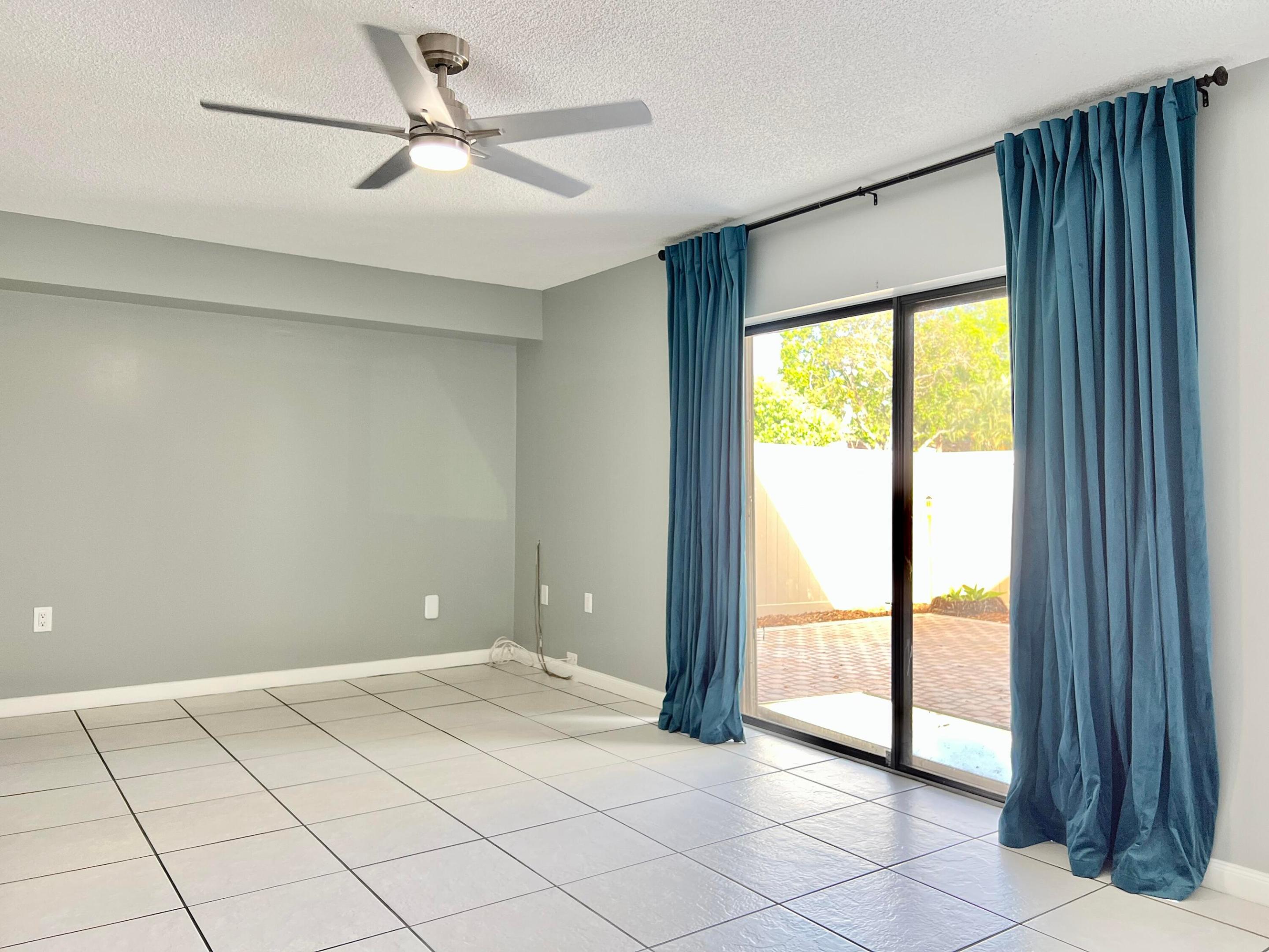 HERITAGE VILLAGE OF P B LAKES - Residential Lease