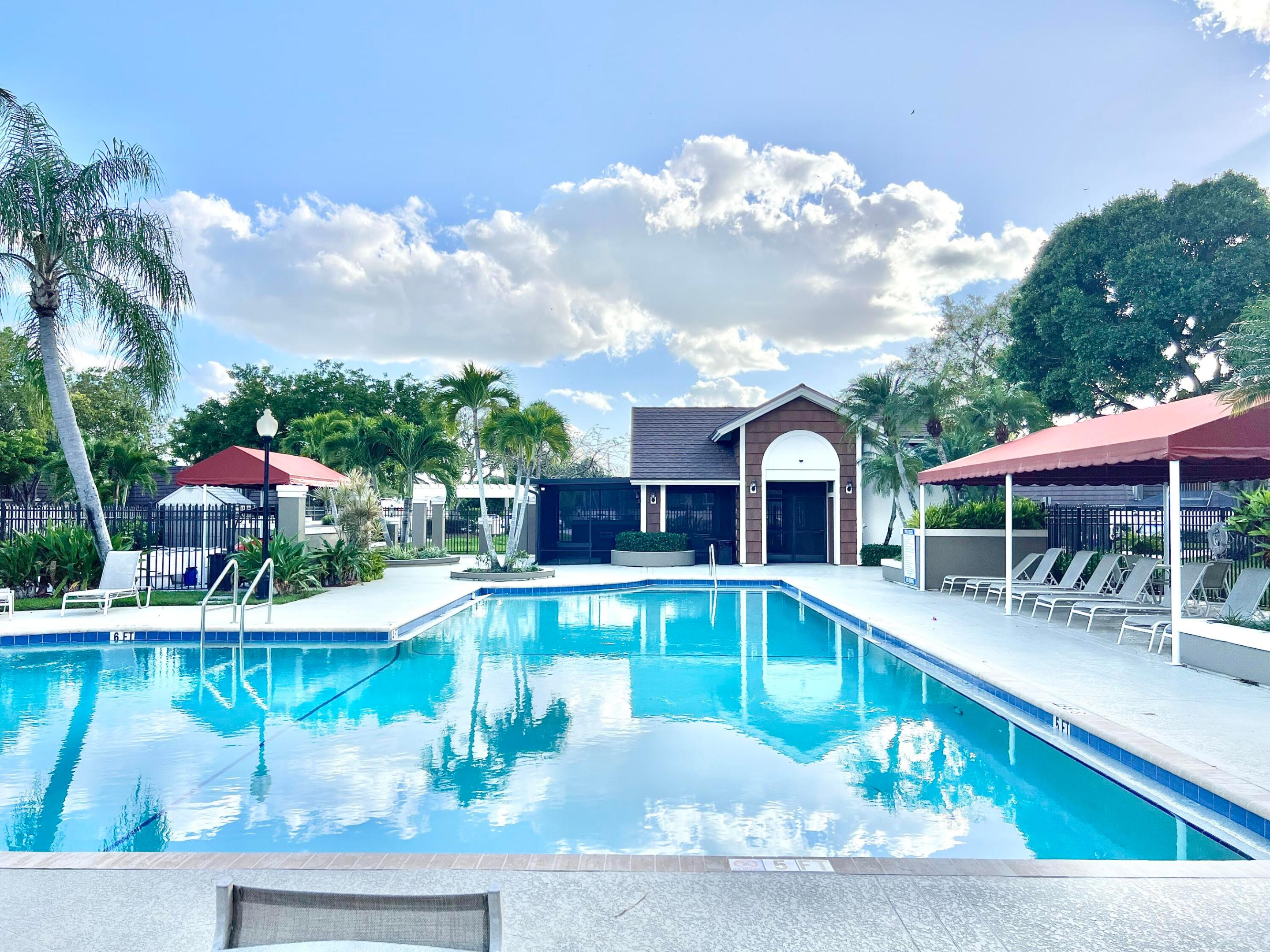 HERITAGE VILLAGE OF P B LAKES - Residential Lease