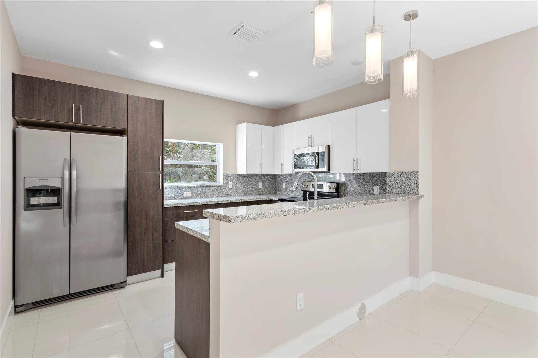 324 SW 14th Ct 324