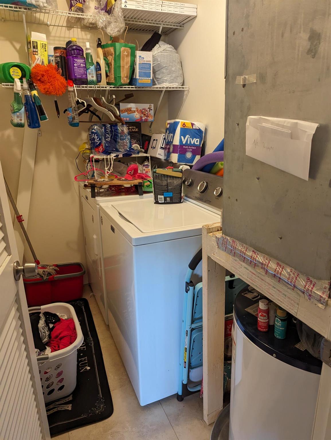 FOREST CONDO - Residential