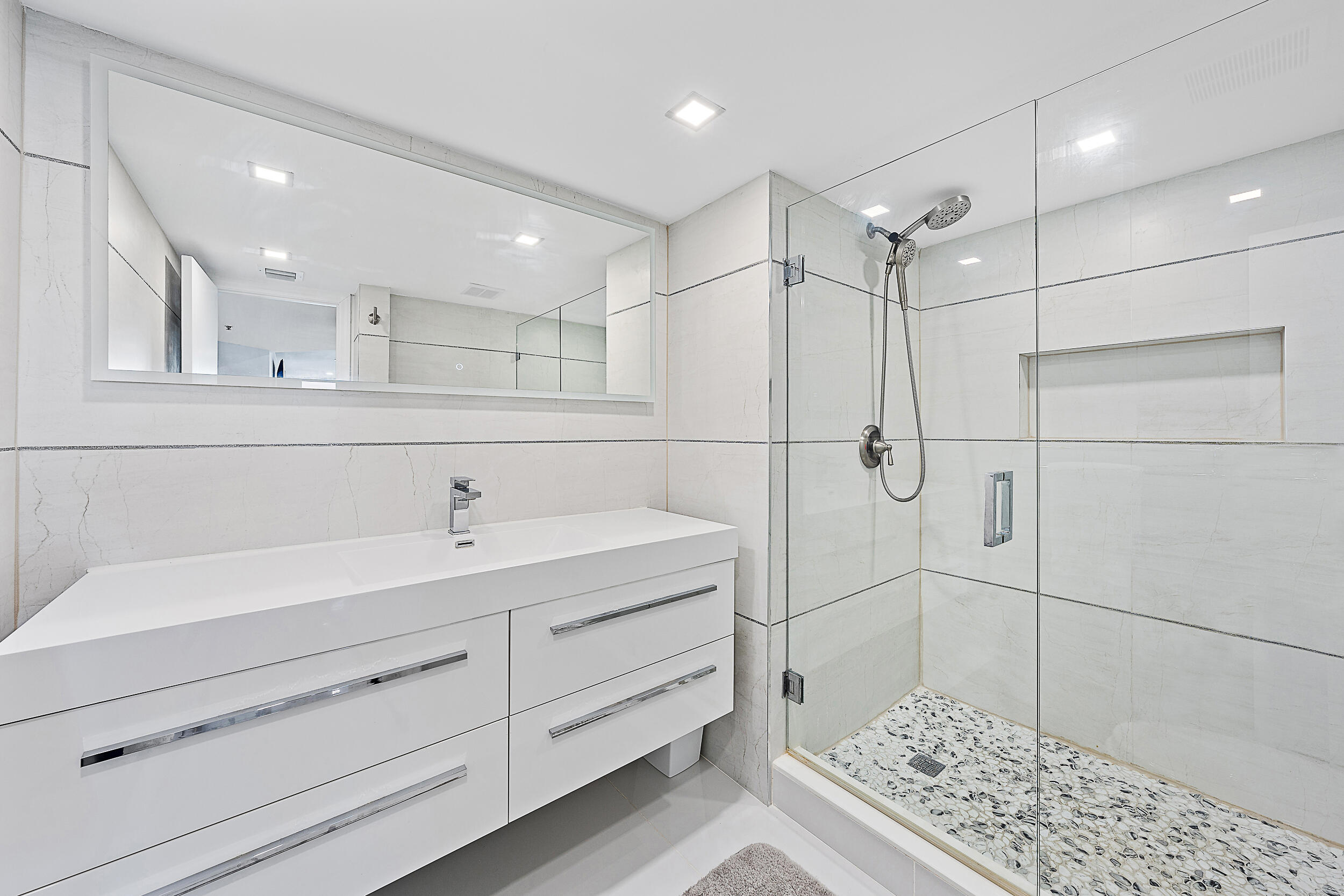 Corniche - Residential