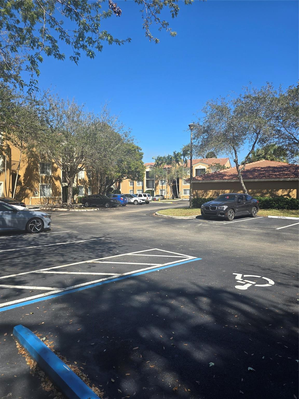 EL-AD NOB HILL CONDO - Residential Lease