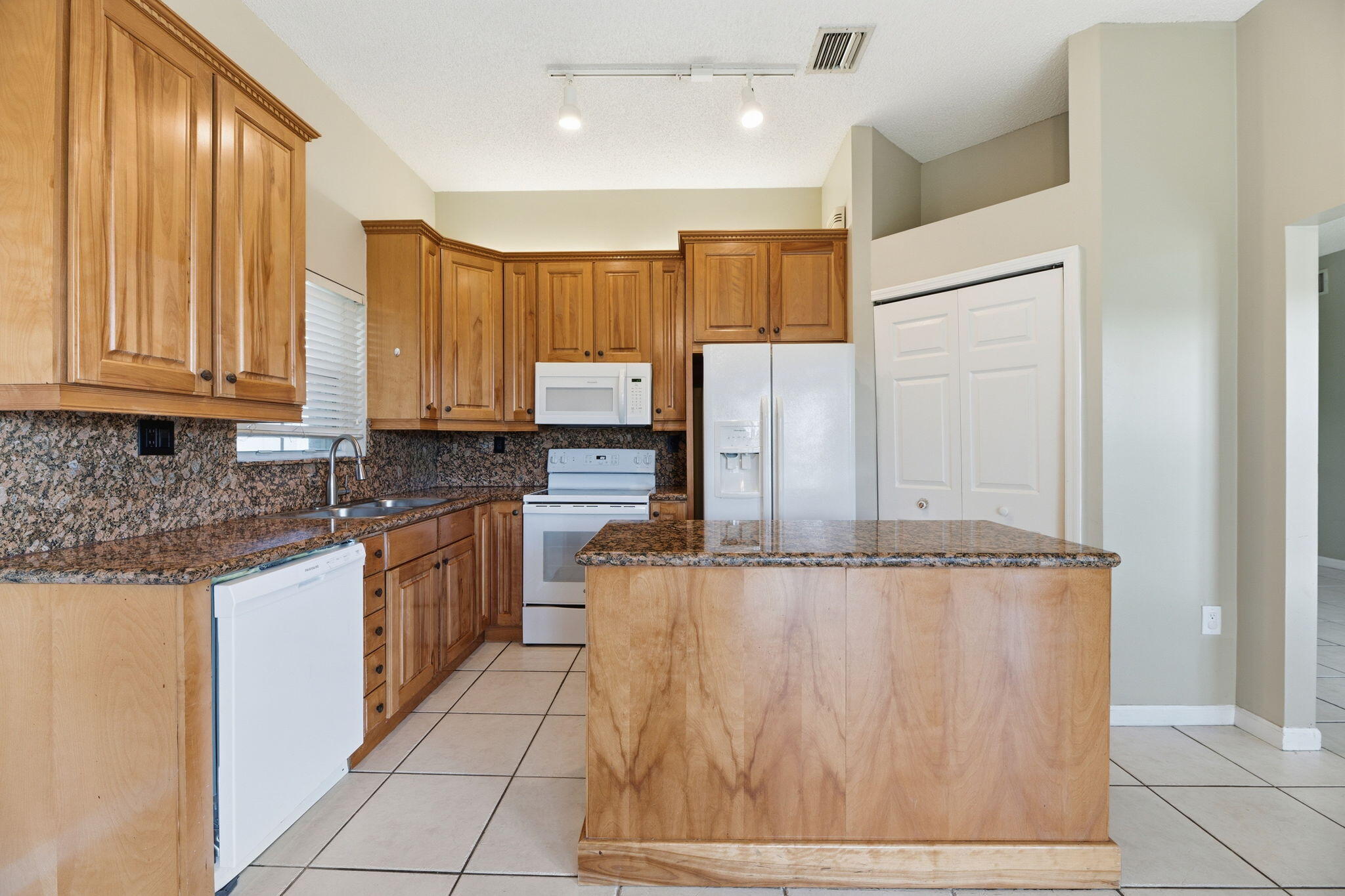 345 W Cypress Cove Circle
