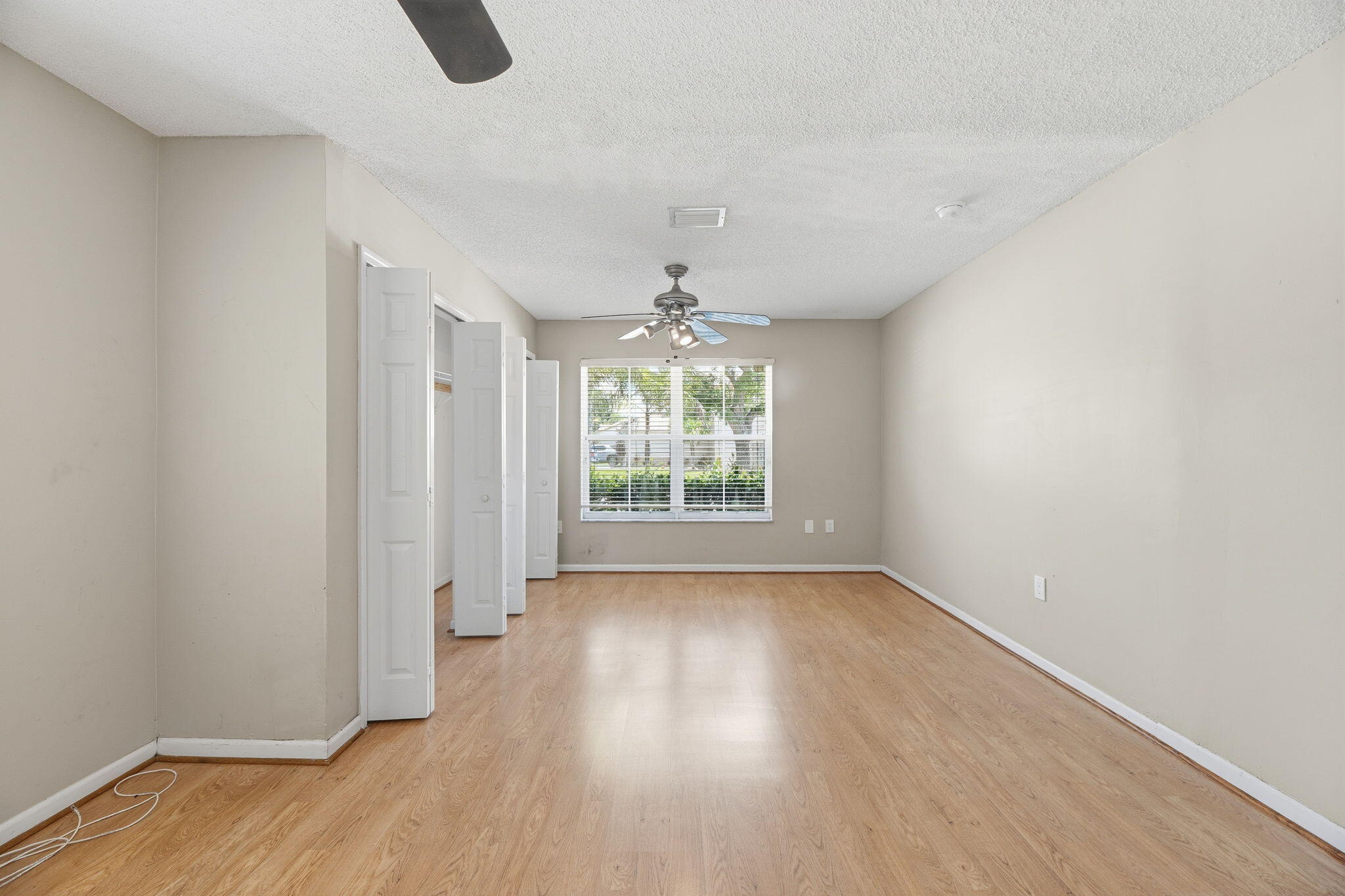 345 W Cypress Cove Circle