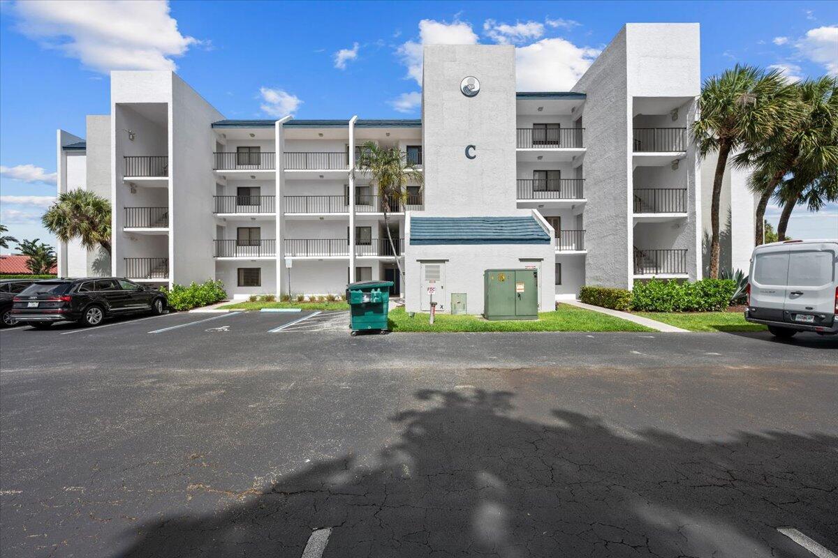 1605 S Us Highway 1 C102 C-102