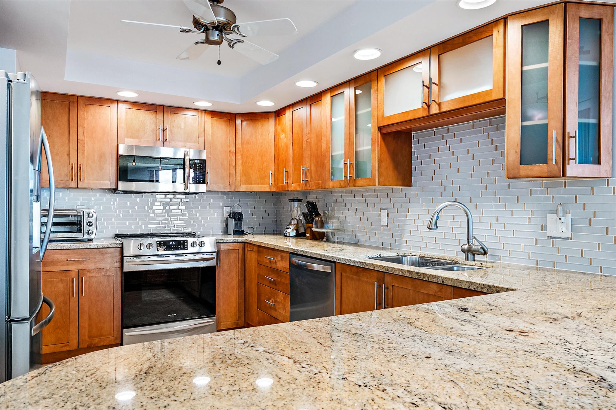 2800 N Ocean Drive A-22b