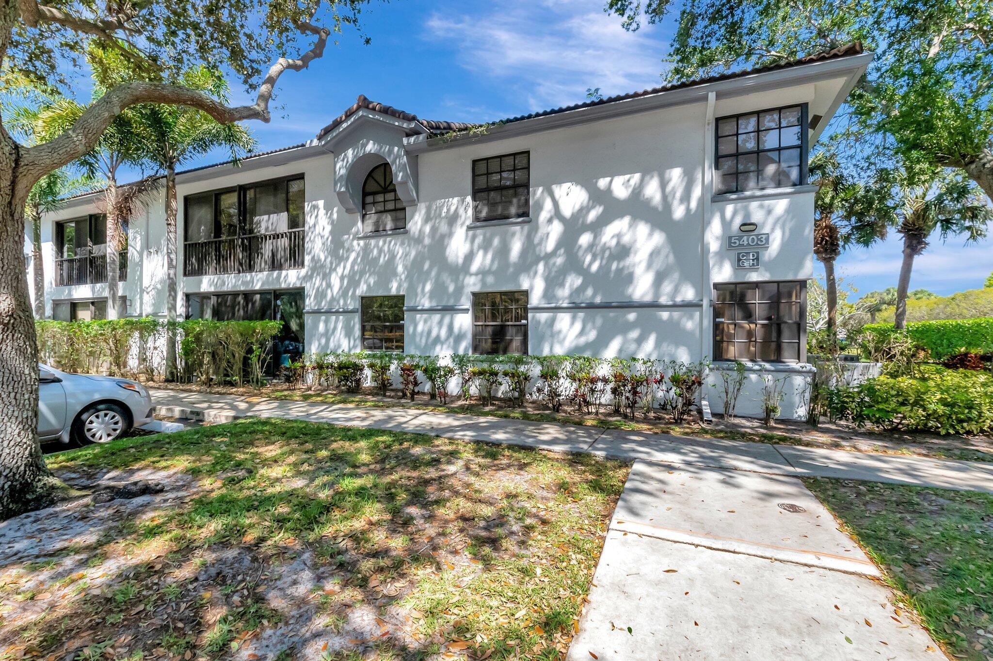Welcome to this large, spacious first-floor-entry condo with the convenience of your own private elevator to 2nd floor! Featuring soaring vaulted ceilings, laminate stairs, and tile flooring throughout, this home offers both style and comfort. The kitchen has white cabinetry and stainless steel appliances. Expansive master suite with extra-large walk-in closet and en-suite bathroom. Located in the sought-after gated community of Platina, residents enjoy resort-style amenities including a sparkling pool, recently renovated clubhouse with gym, game rooms, lounge, cafe, library, tennis, basketball, and handball courts. Offered furnished or unfurnished, this condo truly has it all! Schedule your showing today and make this dream home yours! Monthly HOA dues include cable, water, and internet.