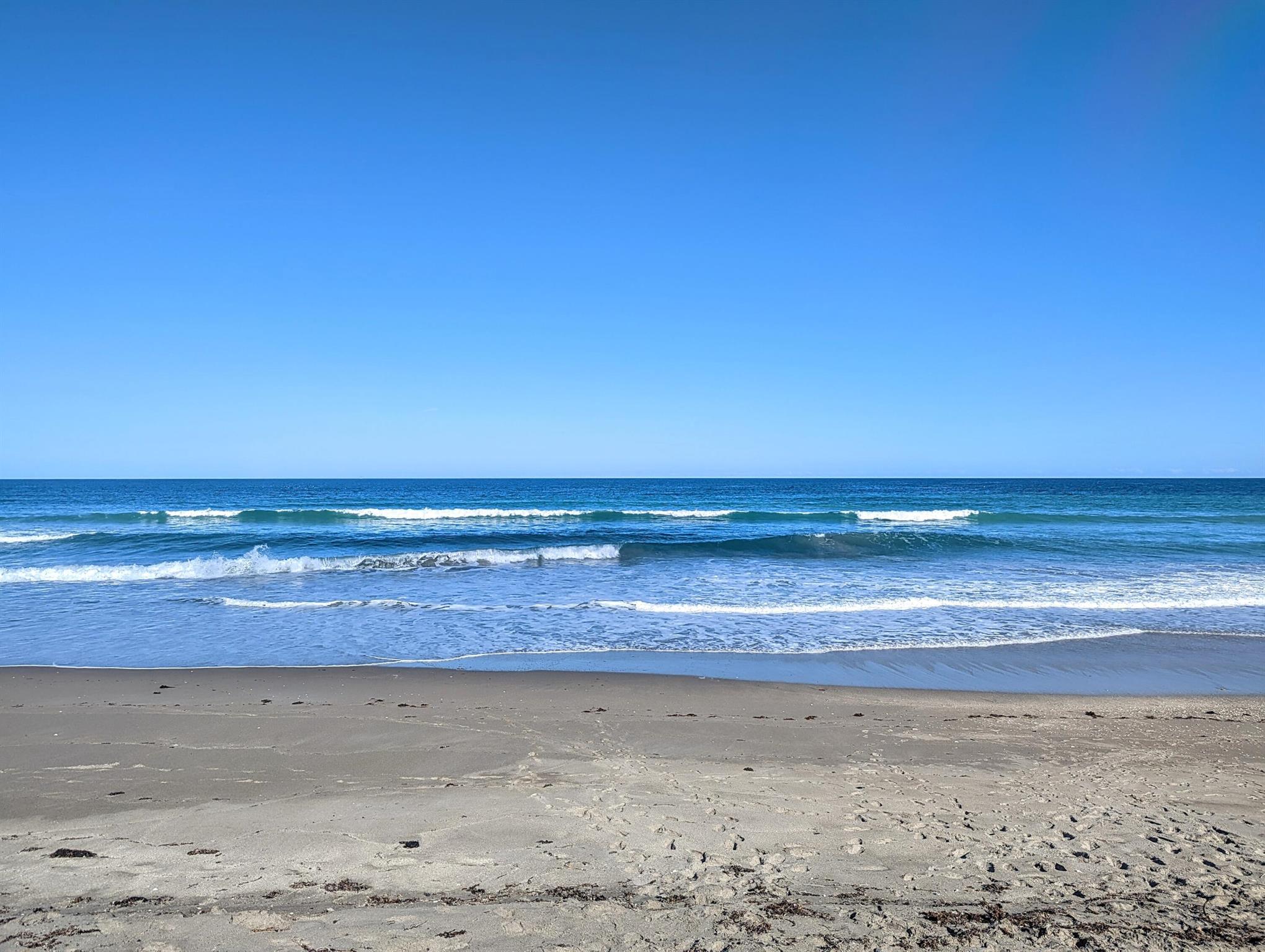 REGENCY ISLAND DUNES TWO - Residential Lease