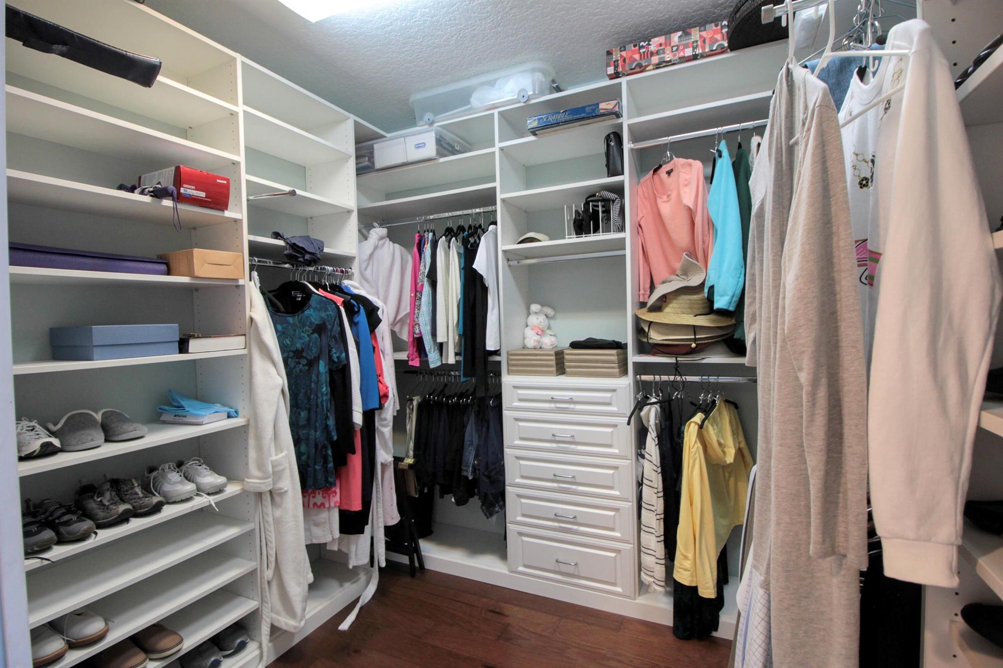 REGENCY ISLAND DUNES TWO - Residential Lease