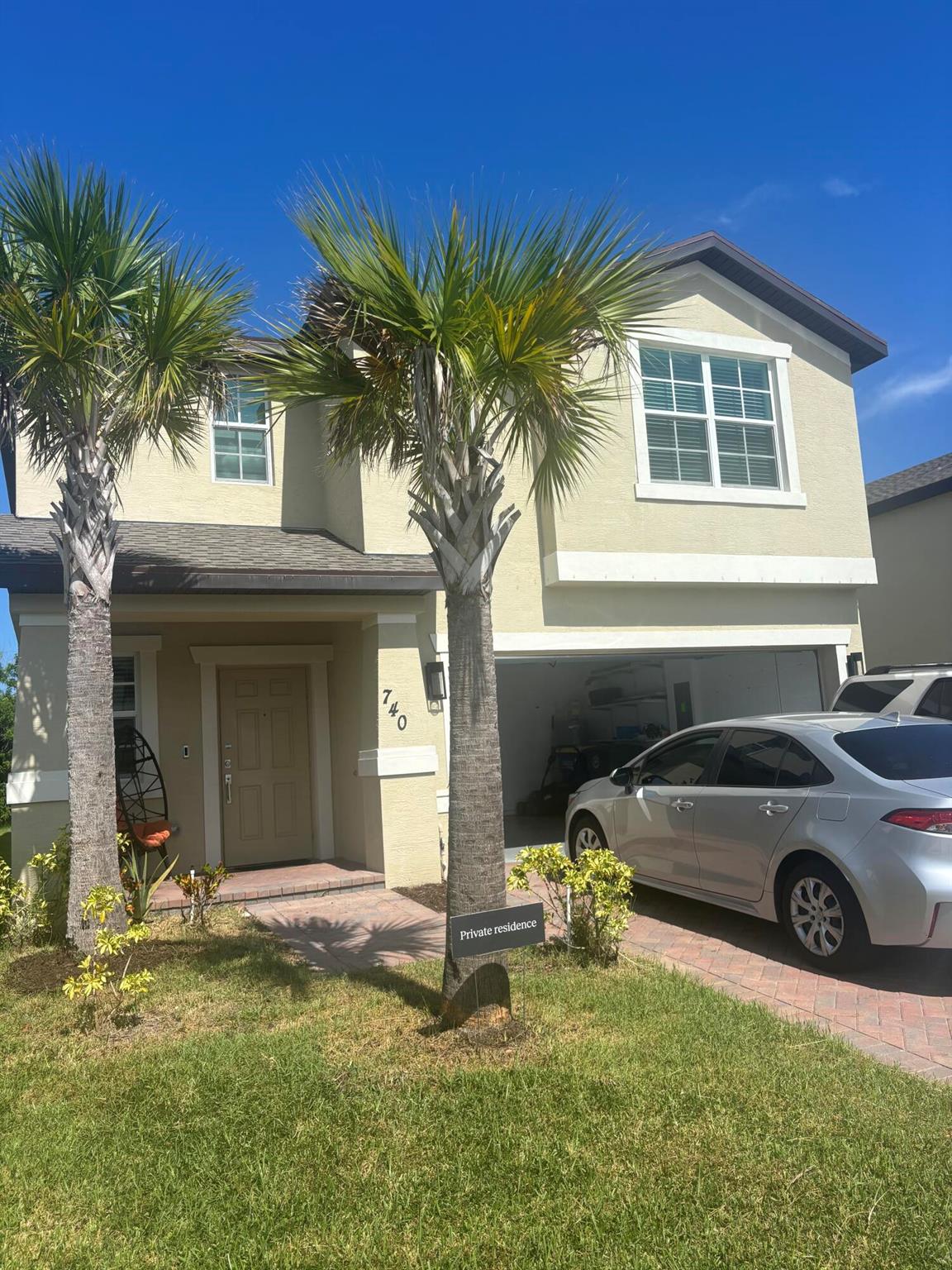 This stunning 2022-built home offers the perfect combination of security and peace of mind for your family. Located in a prestigious community, you'll enjoy exclusive amenities including a basketball court, clubhouse, pool, fitness center, and game room. With six spacious bedrooms and four bathrooms, this property provides ample space for comfortable living, making it ideal for large families or those who love to entertain.Don't miss the opportunity to live in one of the most sought-after neighborhoods