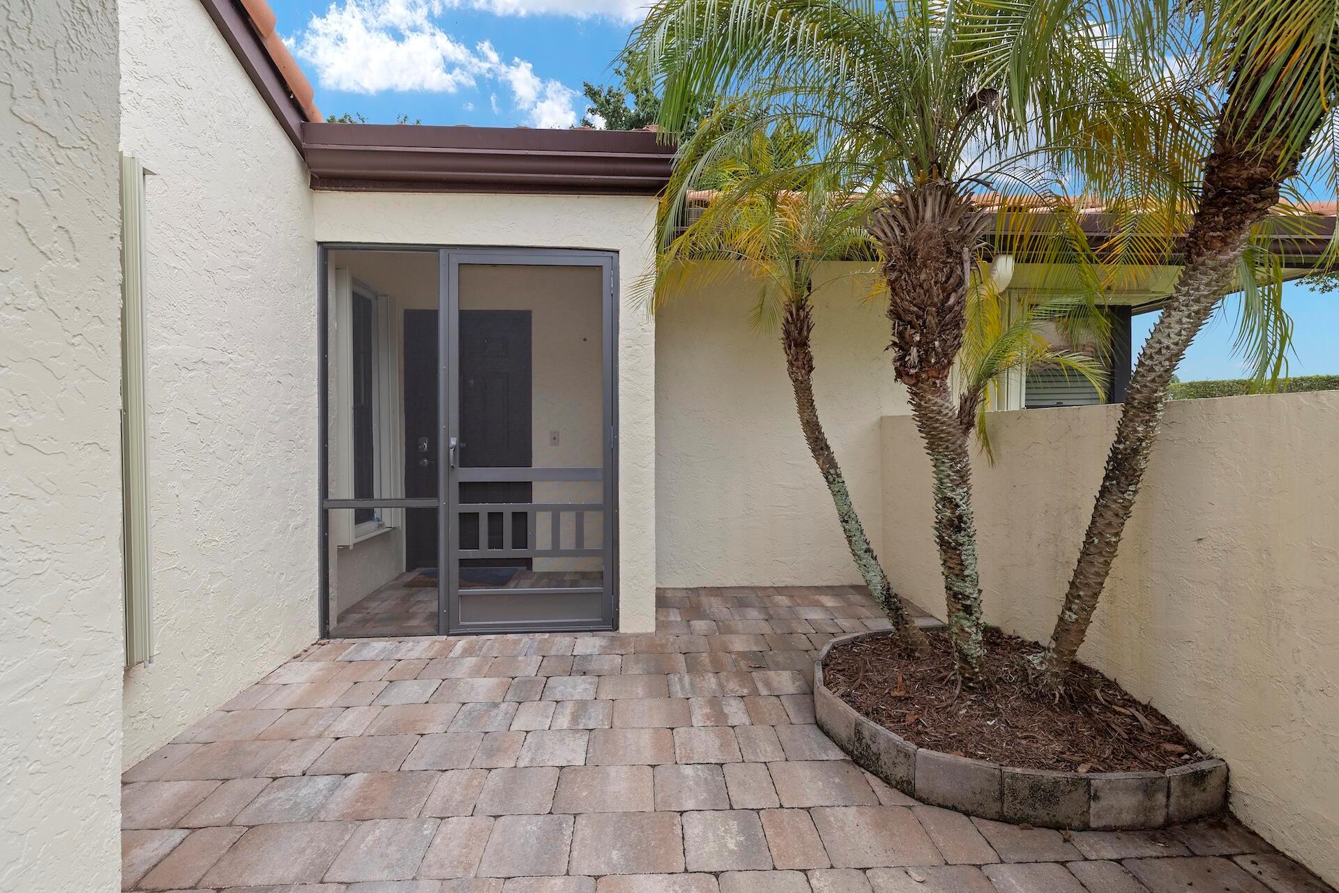 View photos, virtual tours, details... 5317 Fig Palm Way B