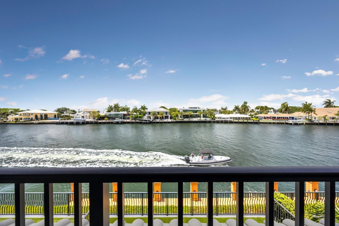 615 Bayshore Drive 105