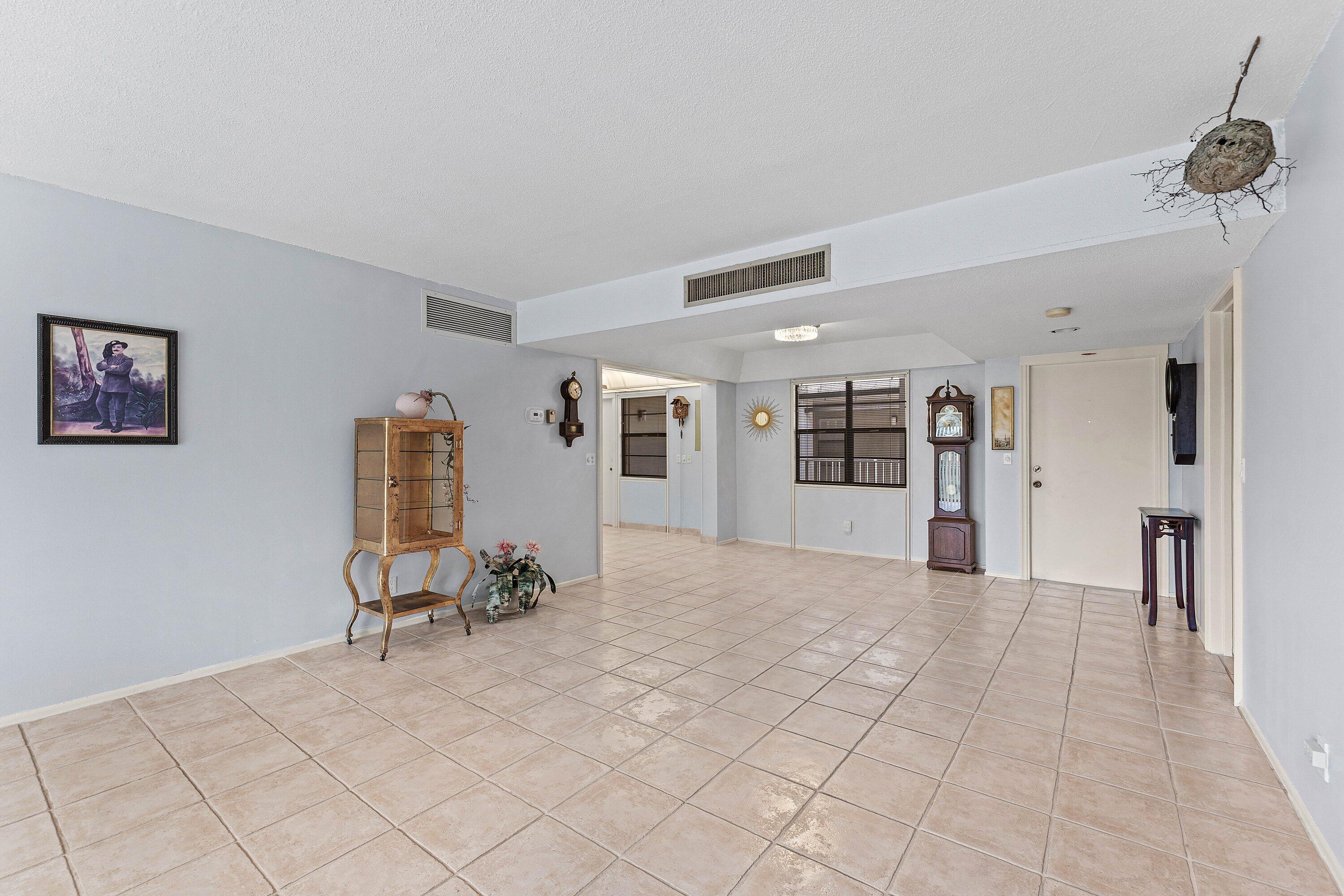 501 SW 11th Place 412