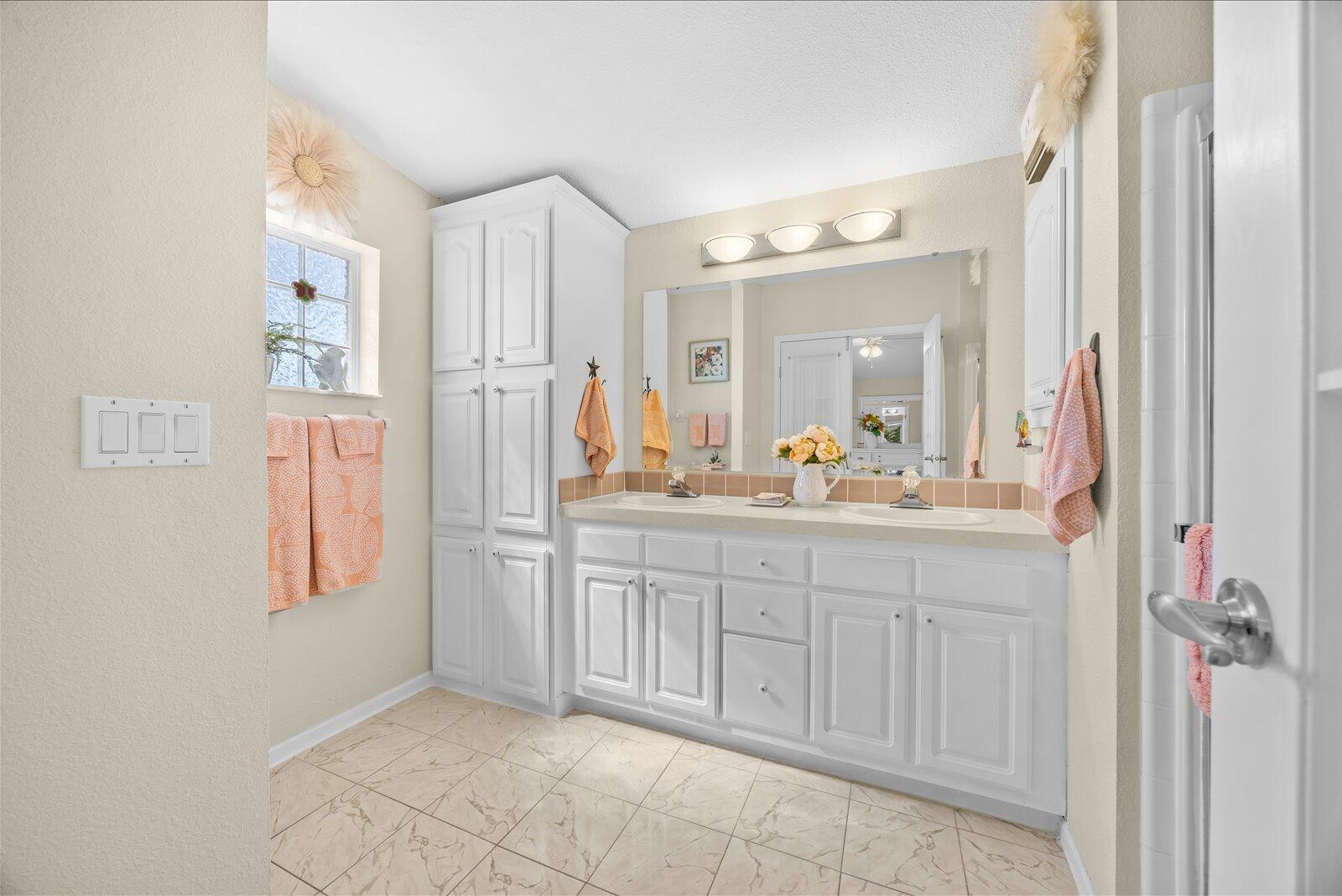 THE LINKS AT SAVANNA CLUB - Residential