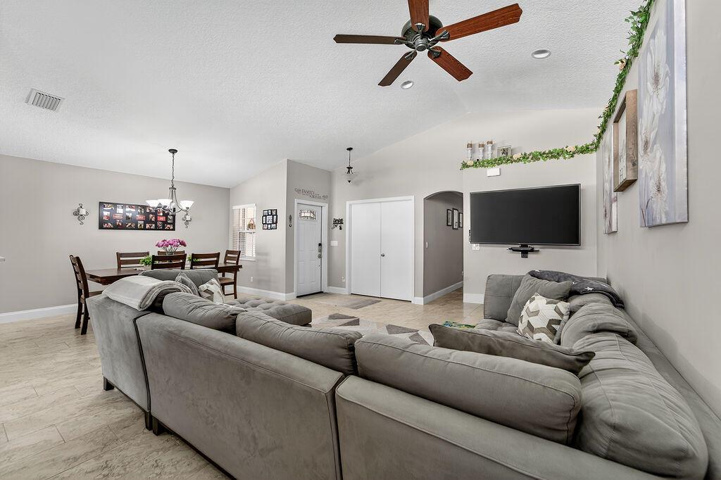 LAKE CHARLESTON TR G 1 - Residential
