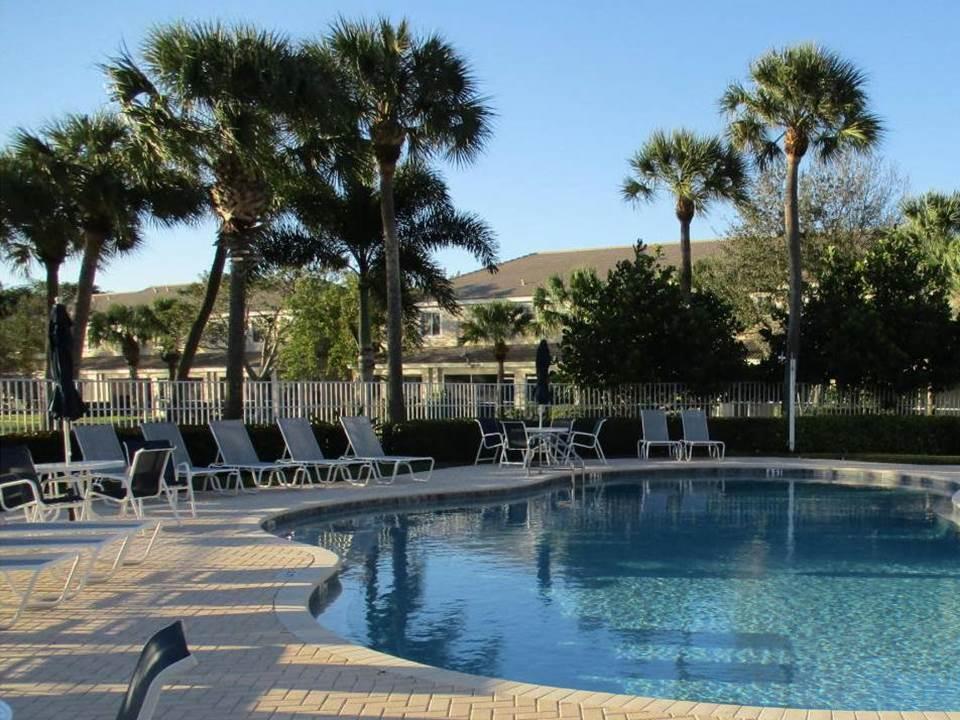 PALMBROOKE TOWNHOMES - Residential Lease