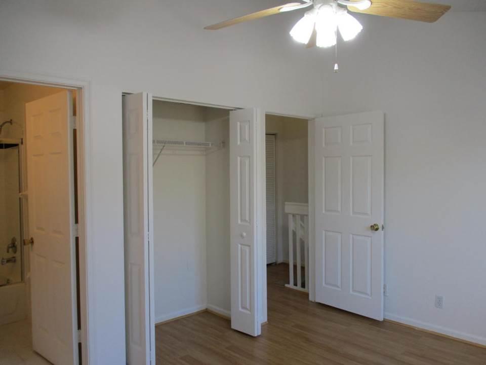 PALMBROOKE TOWNHOMES - Residential Lease