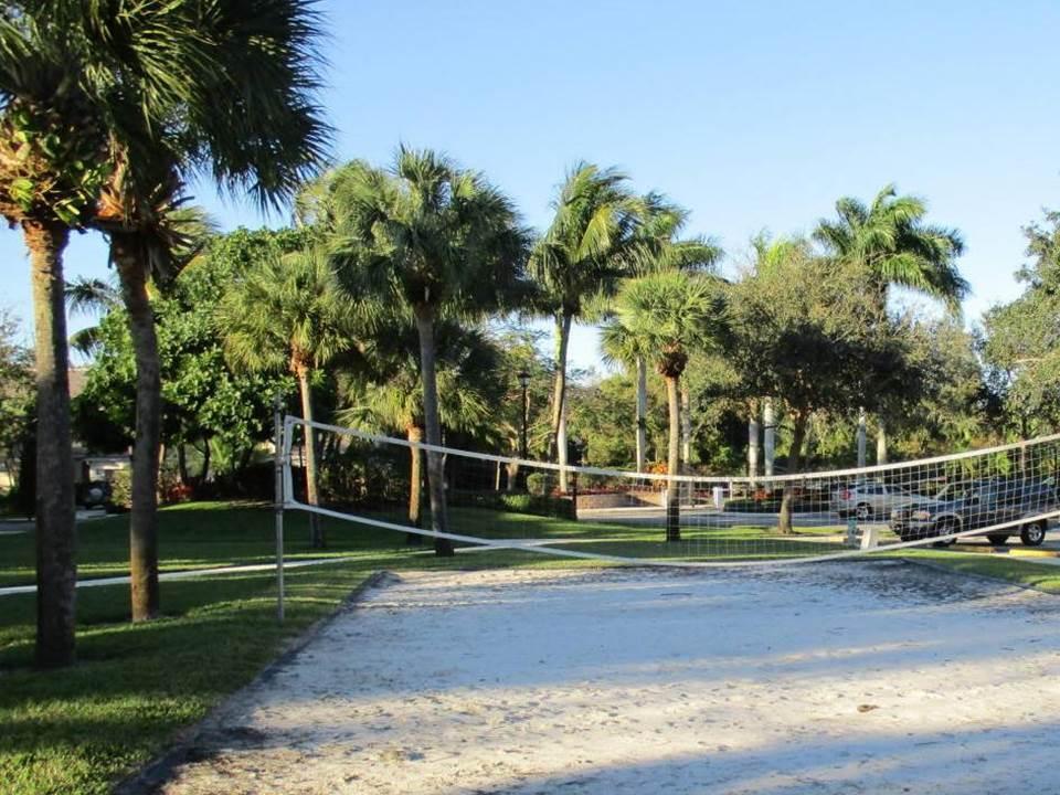PALMBROOKE TOWNHOMES - Residential Lease