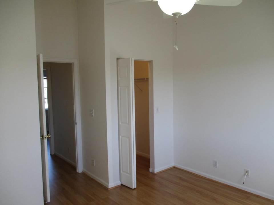 PALMBROOKE TOWNHOMES - Residential Lease