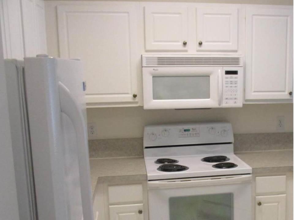 PALMBROOKE TOWNHOMES - Residential Lease