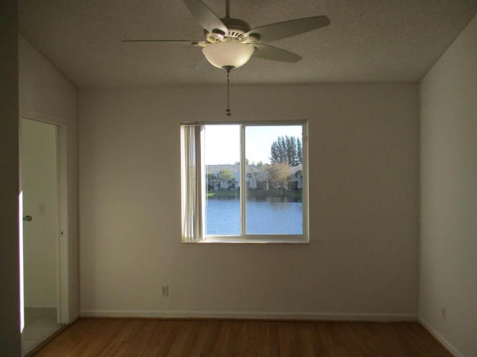 PALMBROOKE TOWNHOMES - Residential Lease