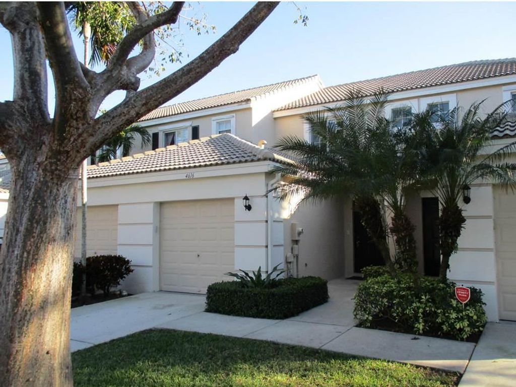 Photo of 4616 Palmbrooke Circle, West Palm Beach, FL 33417 (MLS # B26014681)