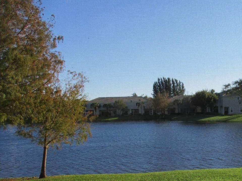 PALMBROOKE TOWNHOMES - Residential Lease