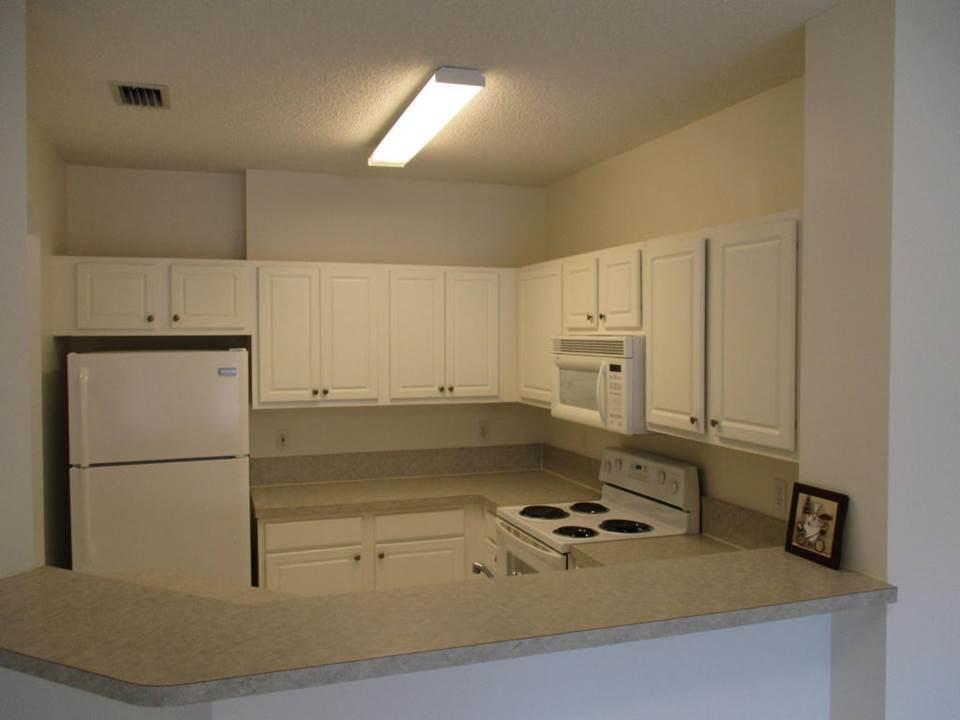 PALMBROOKE TOWNHOMES - Residential Lease