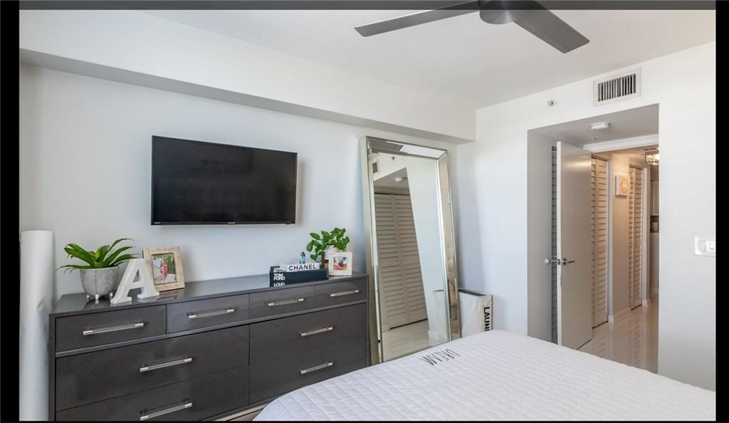 Las Olas by the River - Residential