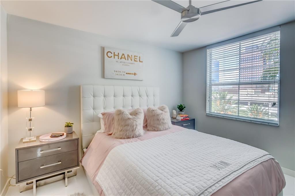 Las Olas by the River - Residential