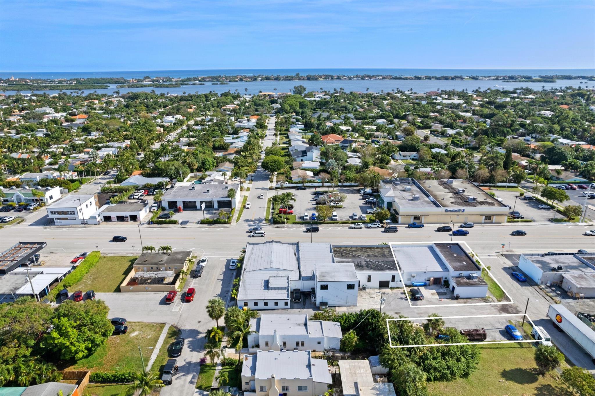 COLONIAL ESTS - Commercial Sale