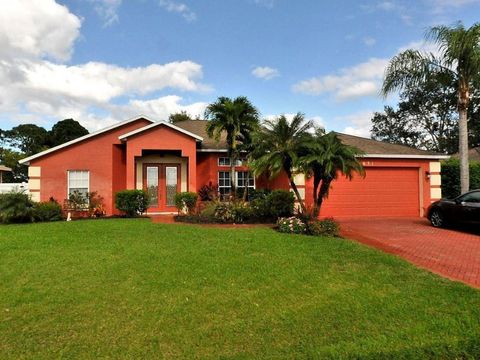 Property photo of 631 Se Stow Terrace, Port St Lucie, FL 34984