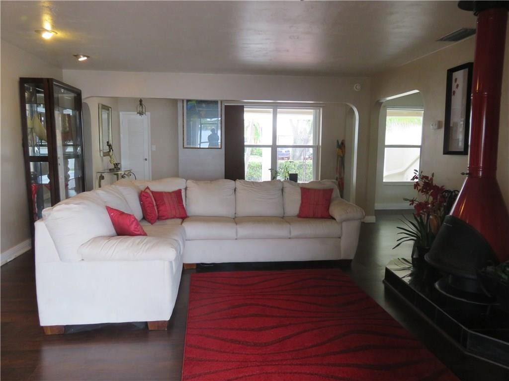Pasadena Lakes West 69-37 - Residential