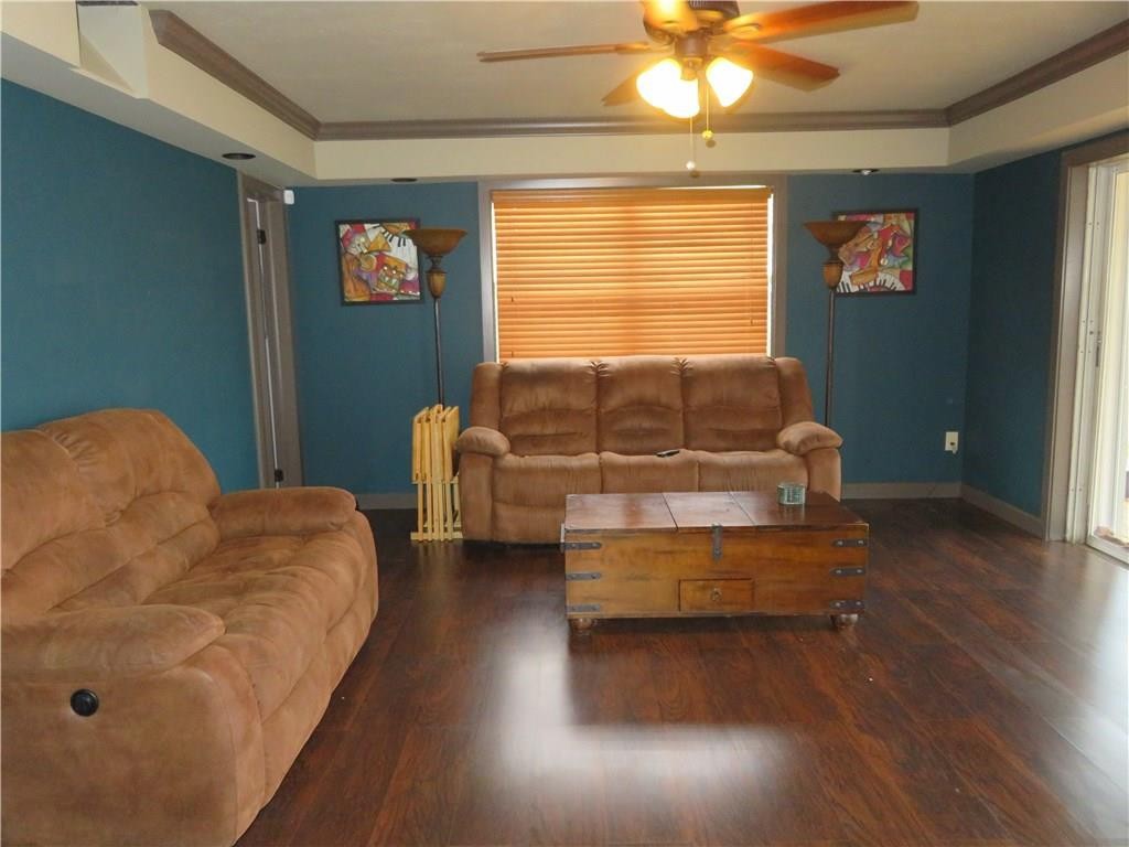 Pasadena Lakes West 69-37 - Residential
