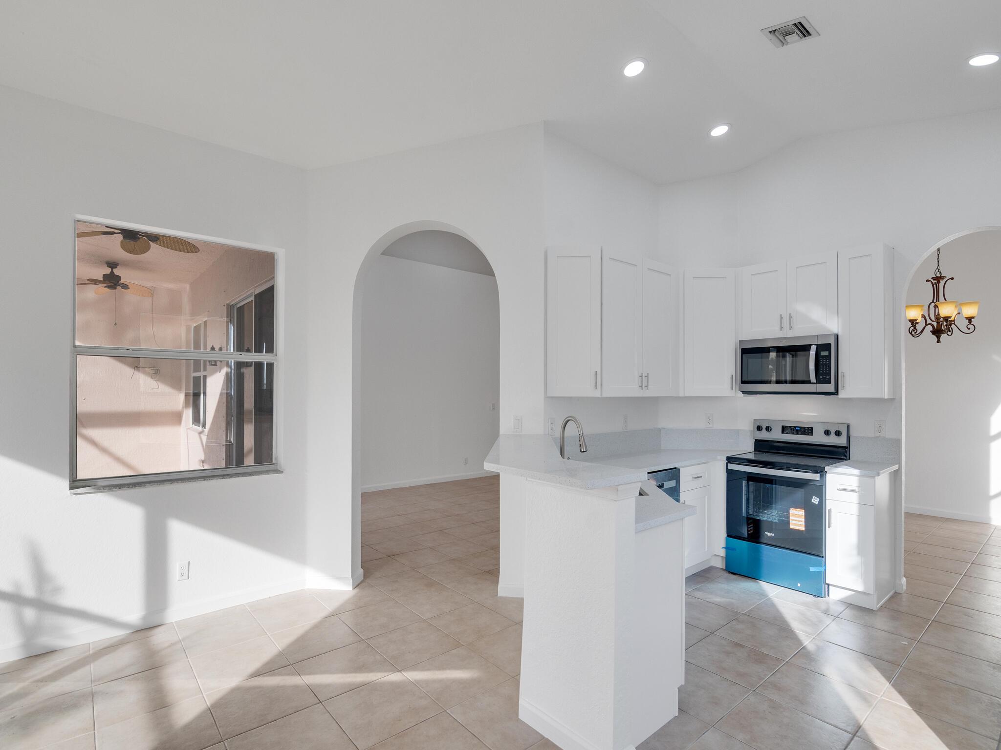 PORTOFINO SHORES PHASE TH - Residential