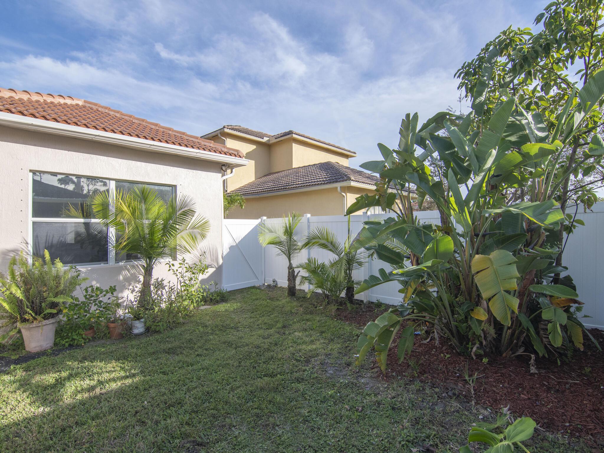 PORTOFINO SHORES PHASE TH - Residential