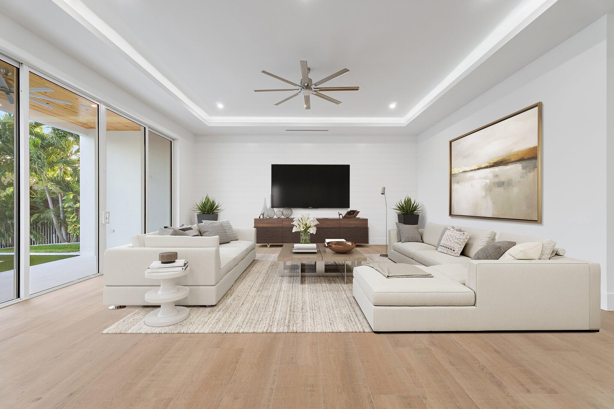 COUNTRY CLUB POINT - Residential