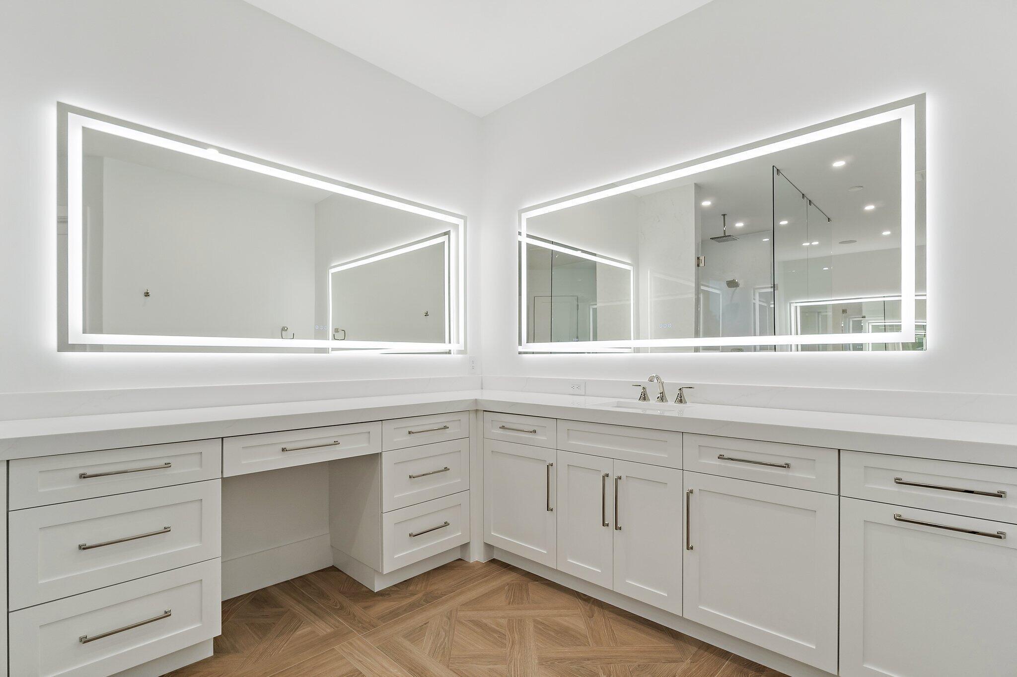 COUNTRY CLUB POINT - Residential