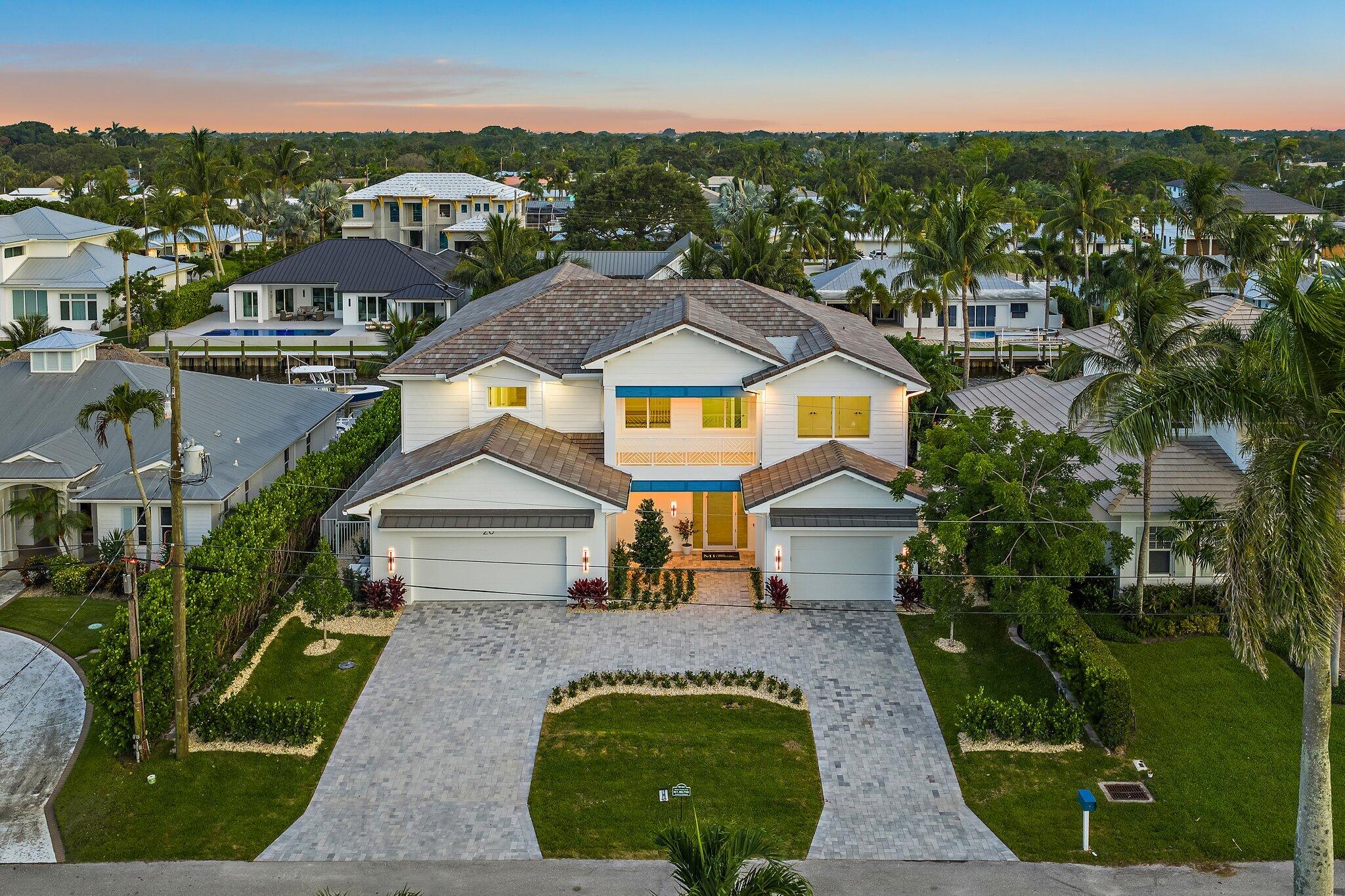 COUNTRY CLUB POINT - Residential