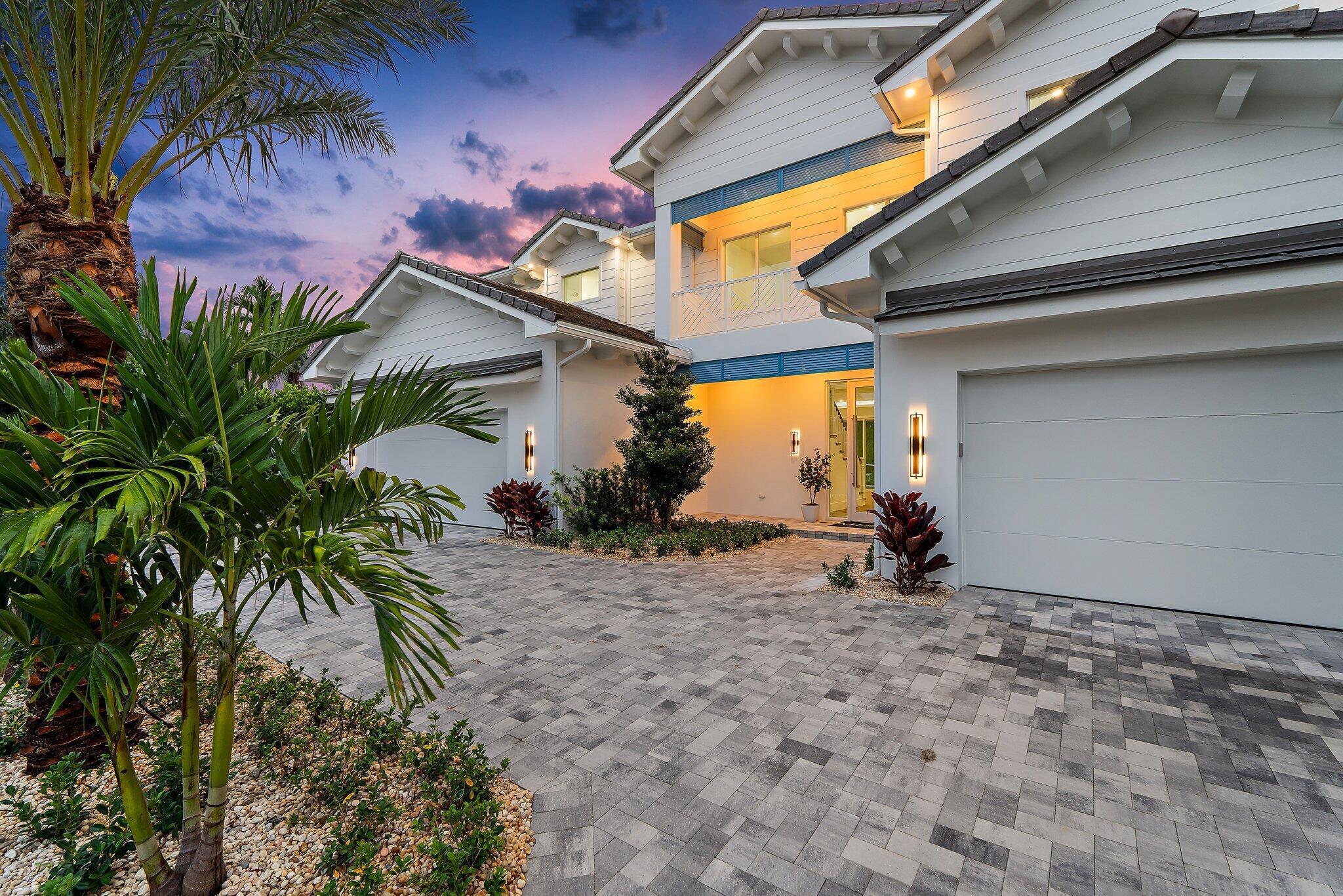 COUNTRY CLUB POINT - Residential