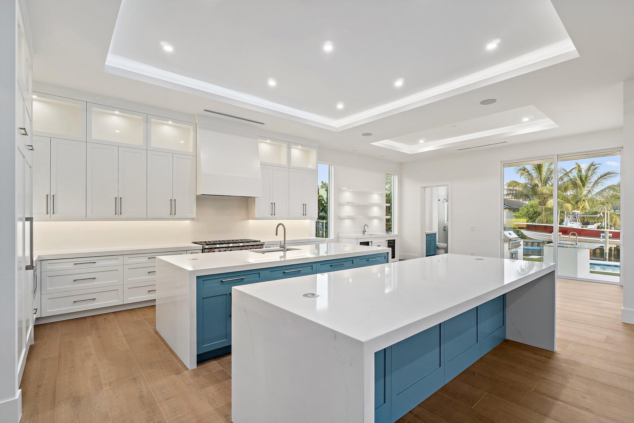 COUNTRY CLUB POINT - Residential