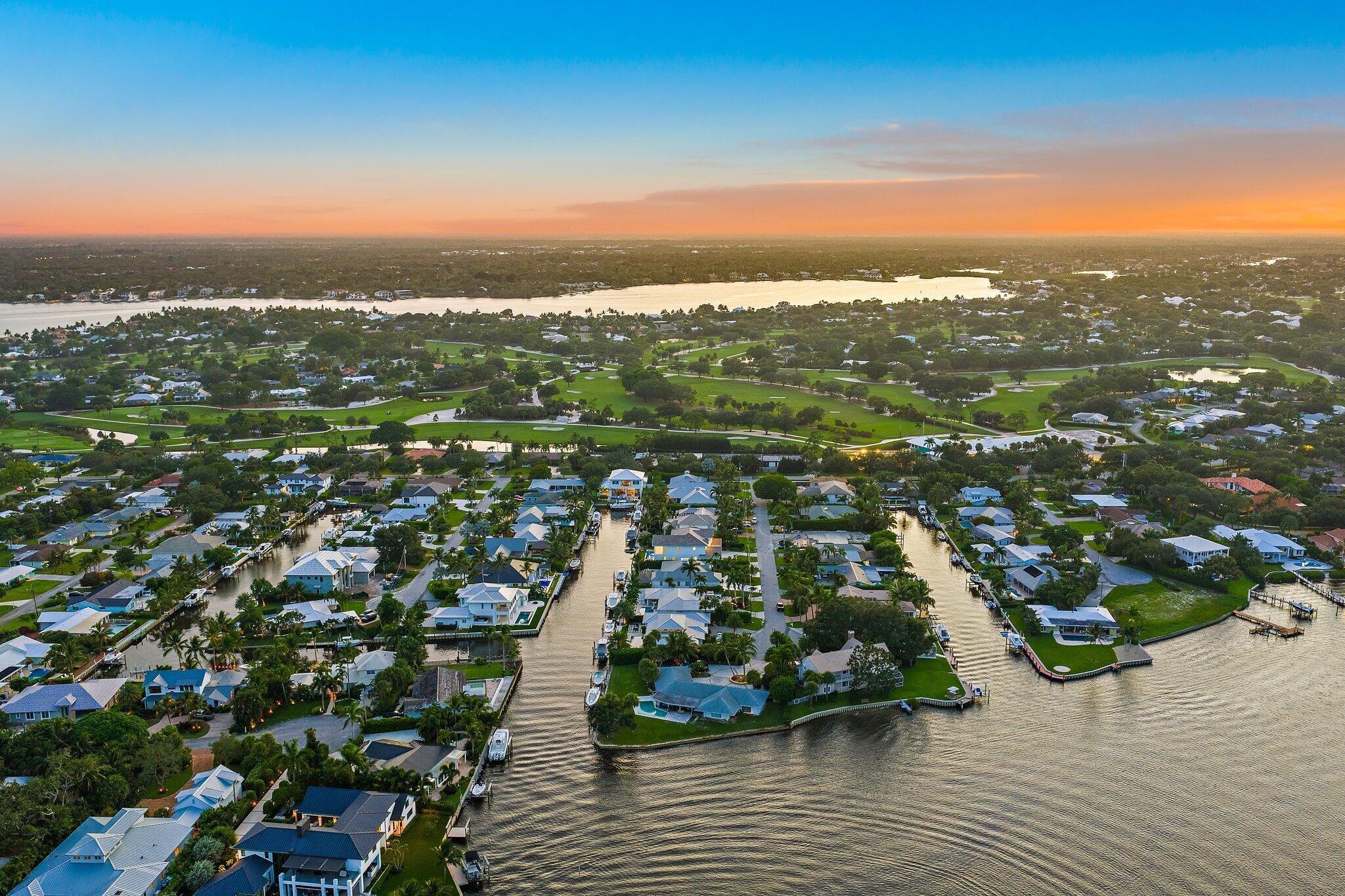 COUNTRY CLUB POINT - Residential