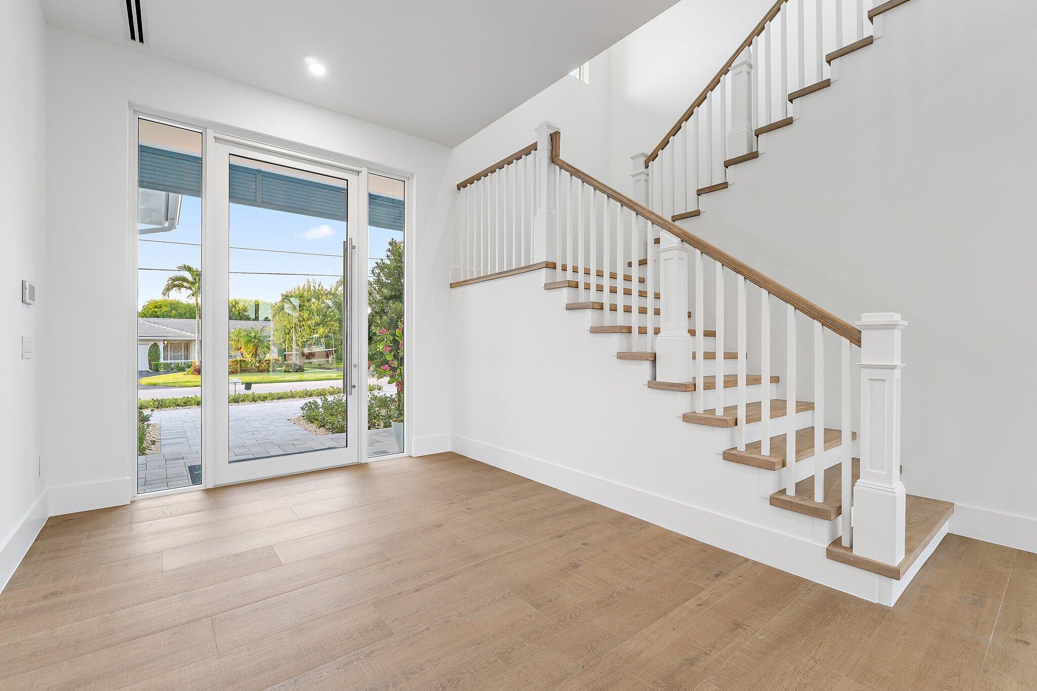 COUNTRY CLUB POINT - Residential