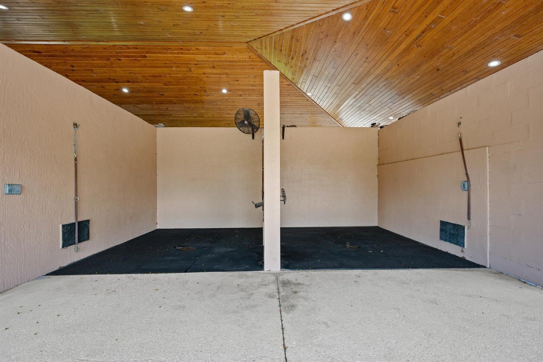 DEER RUN 2 - Residential Lease