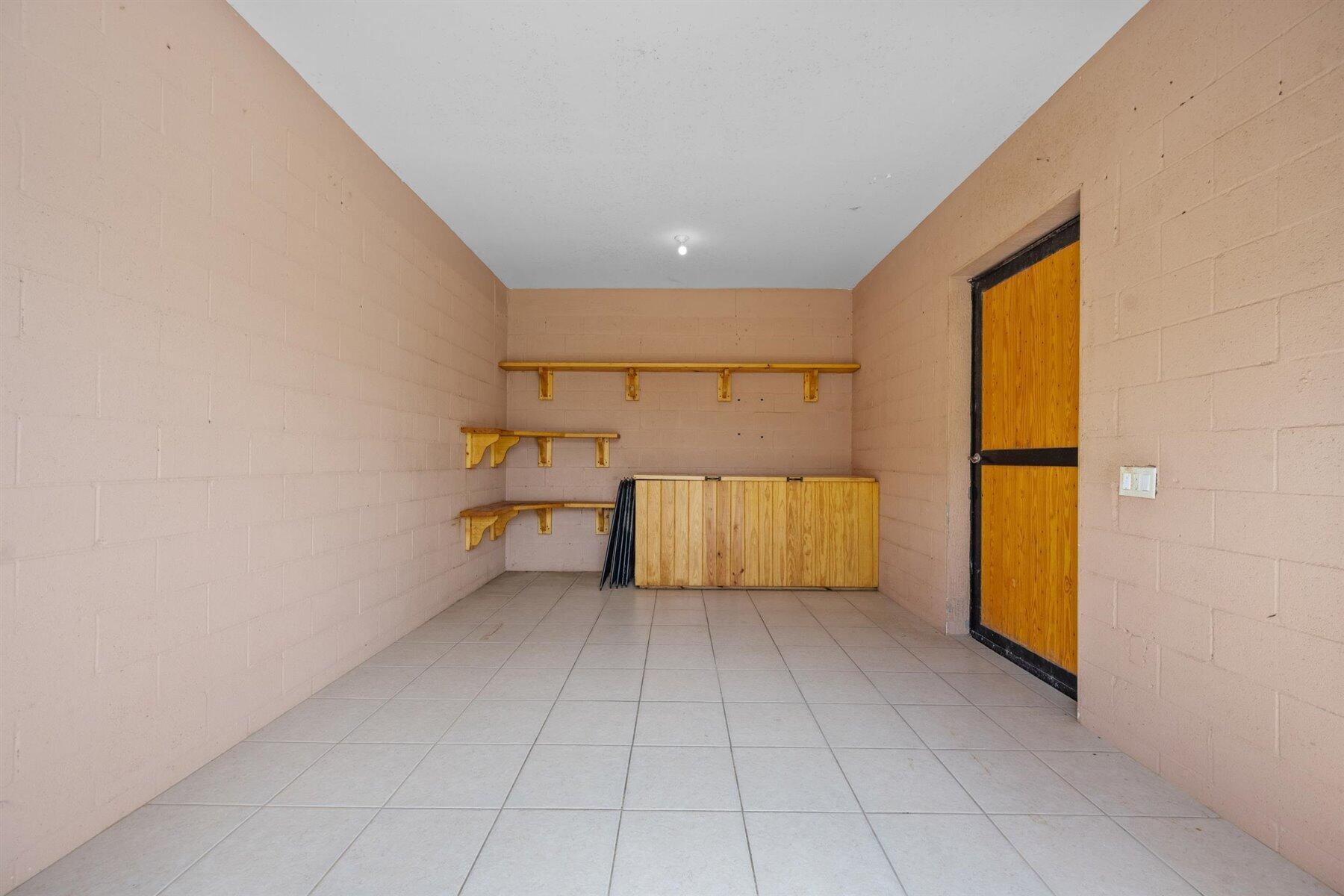 DEER RUN 2 - Residential Lease