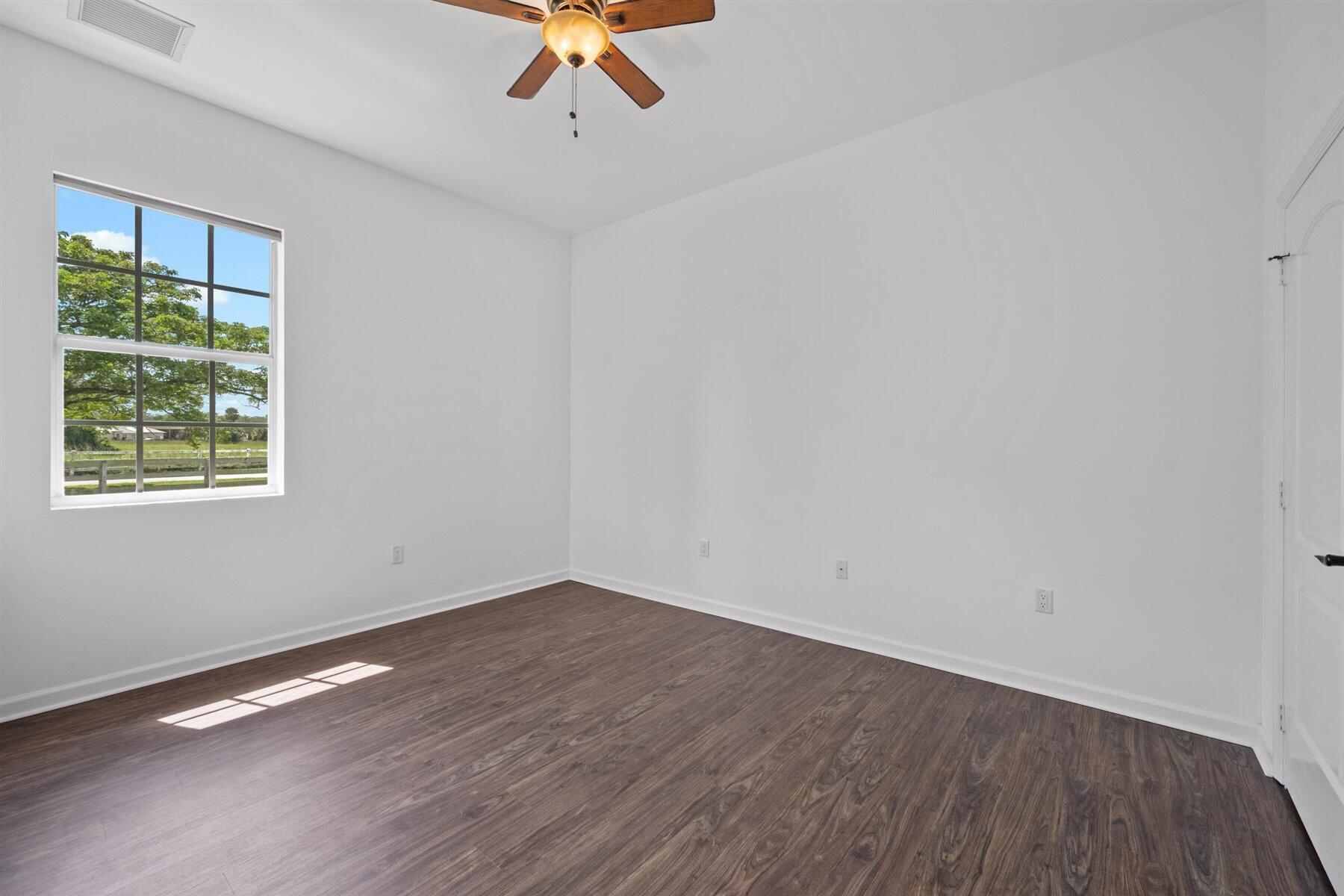 DEER RUN 2 - Residential Lease