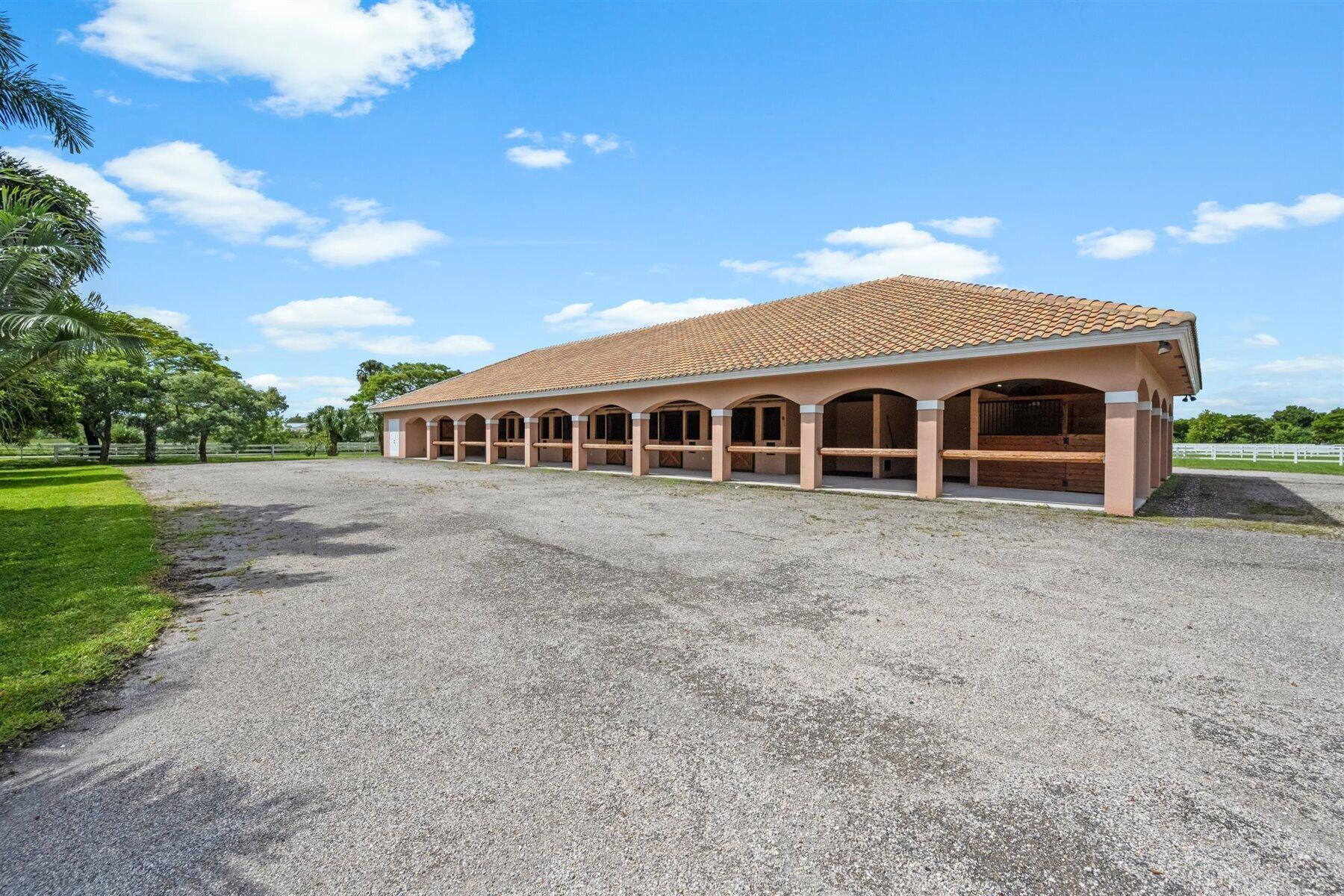 3935 Hanover Circle